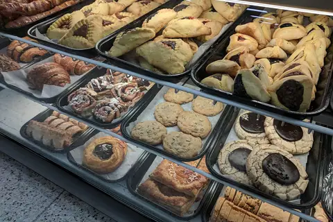 Bennetts Bakery photo 1